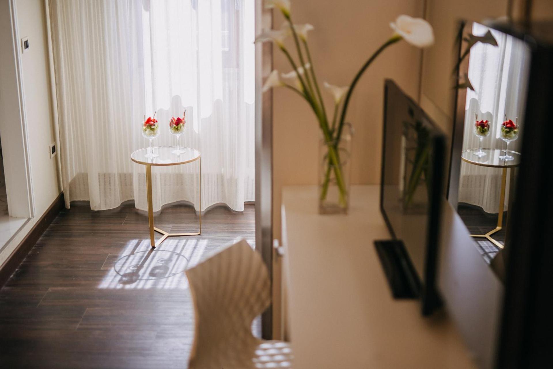 Hotel Lalla Beauty & Relax تْشيزيناتيكو المظهر الخارجي الصورة