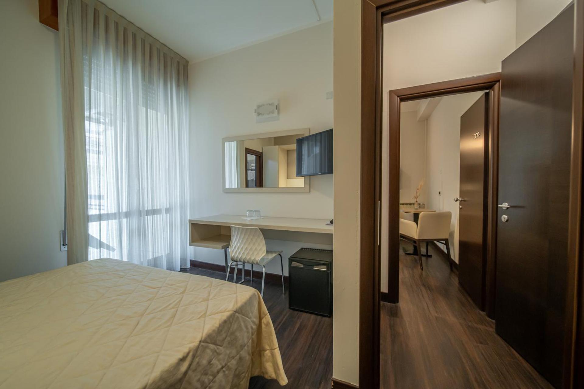 Hotel Lalla Beauty & Relax تْشيزيناتيكو المظهر الخارجي الصورة