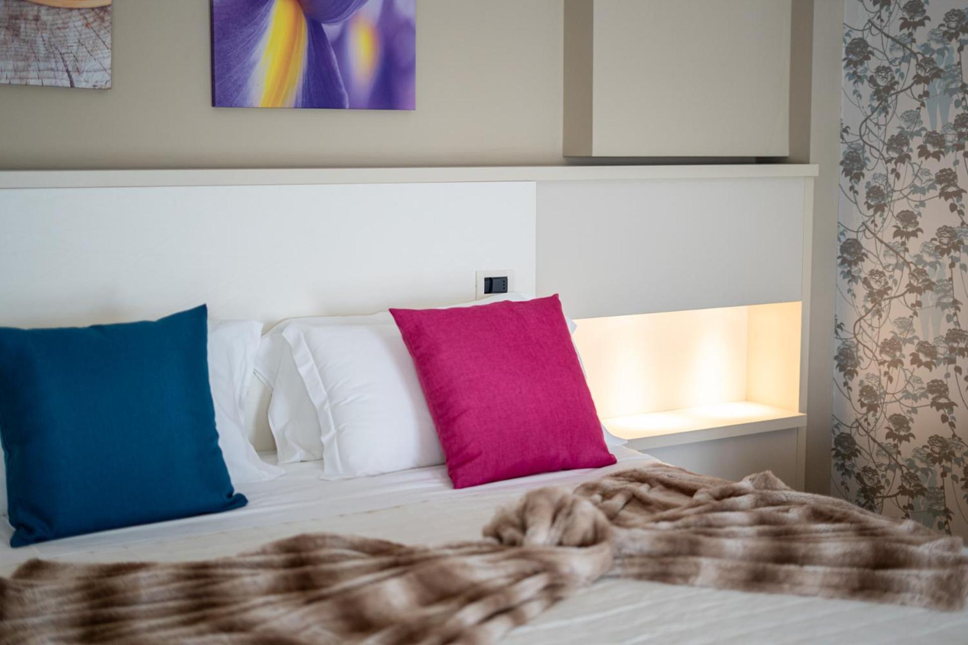 Hotel Lalla Beauty & Relax تْشيزيناتيكو المظهر الخارجي الصورة