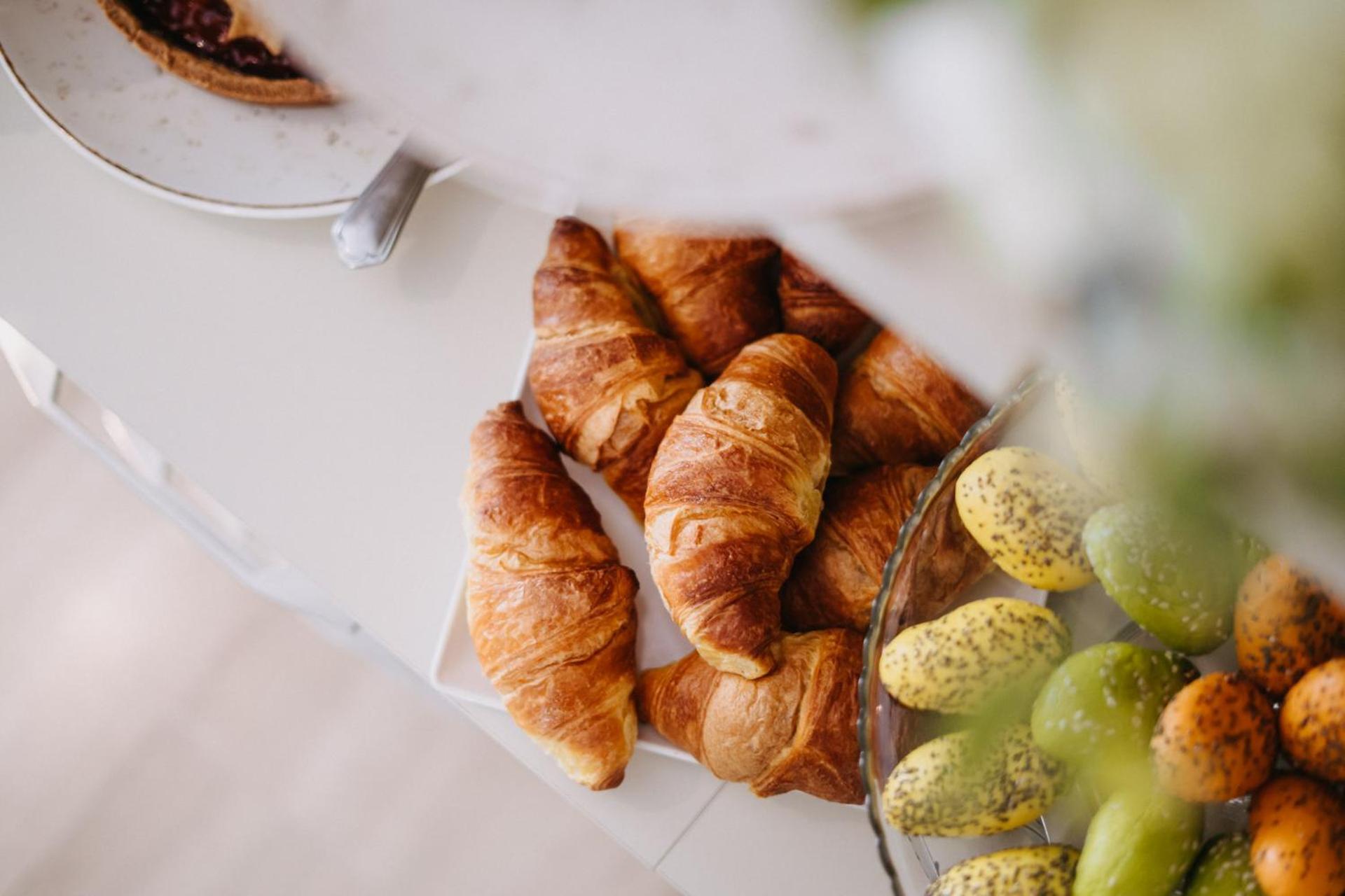 Hotel Lalla Beauty & Relax تْشيزيناتيكو المظهر الخارجي الصورة