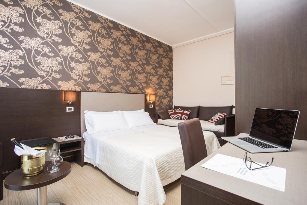 Hotel Lalla Beauty & Relax تْشيزيناتيكو المظهر الخارجي الصورة