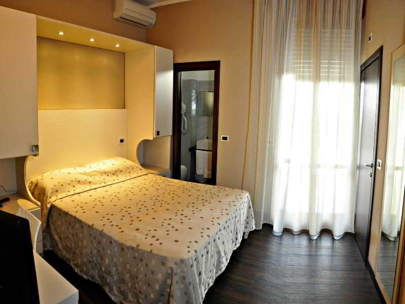 Hotel Lalla Beauty & Relax تْشيزيناتيكو المظهر الخارجي الصورة